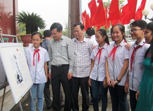 Triển lãm bản đồ và trưng bày tư liệu Hoàng Sa, Trường Sa của Việt Nam tại Thanh Hóa - ảnh 1